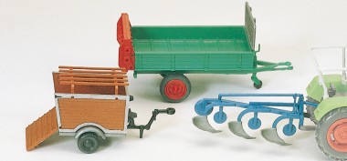 Preiser 17918 Anbaupflug. Dungstreuer. Angänger 