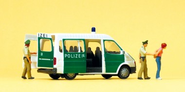Preiser 33248 Polizeifahrzeug mit geöffneten Türen. 