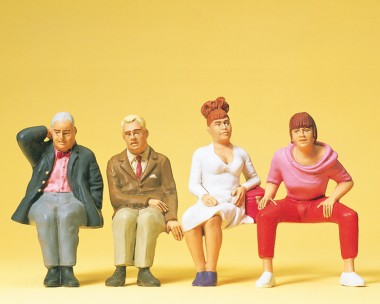 Preiser 45121 Sitzende Reisende 