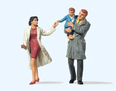 Preiser 63096 Paar mit Kind gehend 