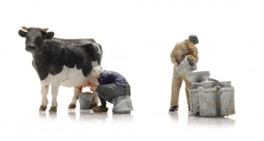 Artitec 5220013 Milchbauern mit Kuh 