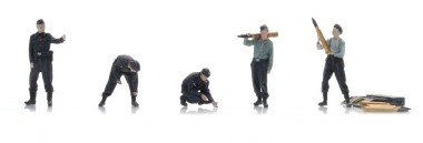 Artitec 5720011 WM-Panzerbesatzung beim nachladen 