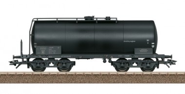 Trix 24145-03 DR Einheitskesselwagen Ep.4 