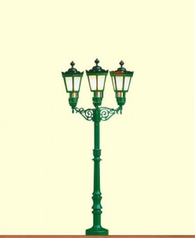 Brawa 5223 Platzleuchte, 3-fach 