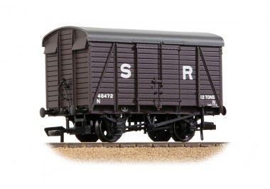 Bachmann Branchline 38-070E SR 12T Even Planked Ventilated Van SR B 