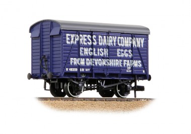 Bachmann Branchline 38-072A SR 12T Even Planked Ventilated Van 'Exp 