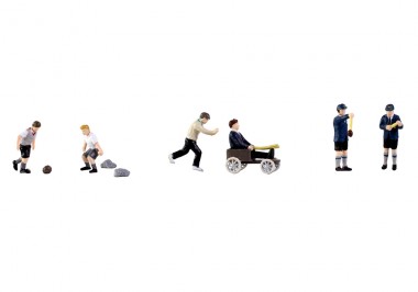 Scenecraft 36-435 Post-War Era Schoolboys Playing 