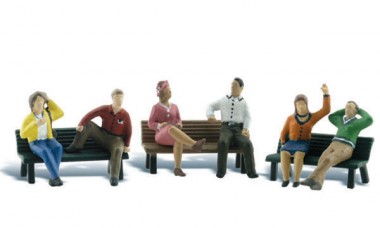 Woodland WA1924 HO People On Benches 