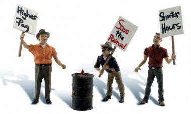 Woodland WA2557 Striking Picketers 