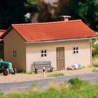 Busch 10061 Werkstatt mit Schuppen 