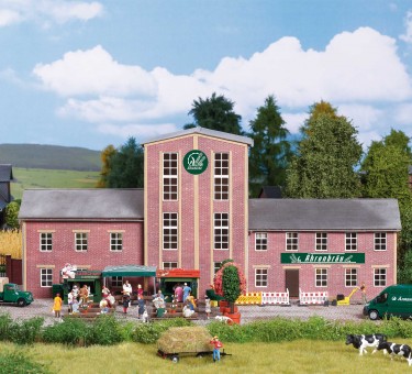 Busch 1973 Produktionsgebäude H0 