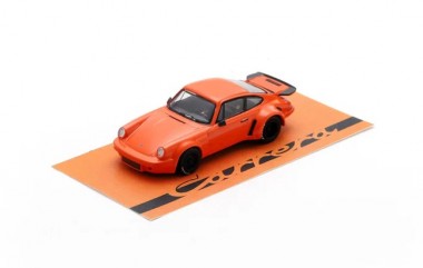 MiniGT 64SP007-D Spark64: Porsche 911 3,0 RSR (1974) 