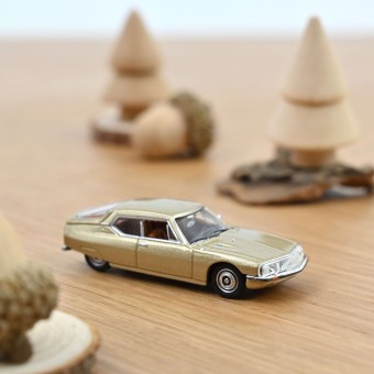 Norev 158514 Citroen SM sable-met. (1972) 