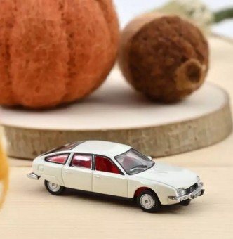 Norev 159021 Citroen CX2000 weiß (1975) 