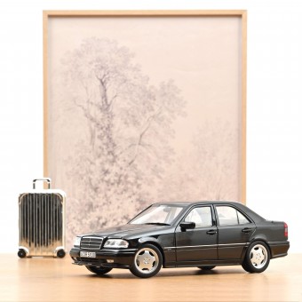 Norev 183381 MB C36 AMG Lim. schwarz-met. (1993) 