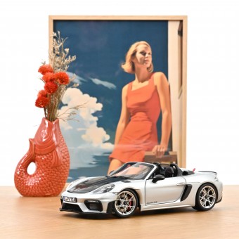 Norev 187270 Porsche 718 Spyder RS w/ Weissach Pack 