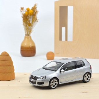 Norev 188425 VW Golf GTi silber (2007) 