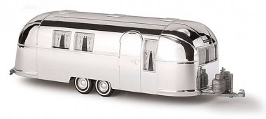 Busch Autos 44982 Airstream Wohnwagen 