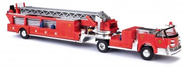 Busch Autos 46031 American LaFrance Leiterwagen Fire Depar 