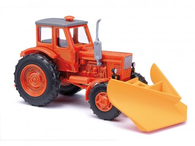 Busch Autos 51355 Belarus MTS-52 mit Schneepflug 