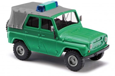 Busch Autos 52101 UAZ 469 mit Verdeck BGS minzgrün 
