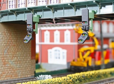 Viessmann 4752 2 Blocksignalköpfe mit Vorsignal 