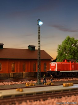 Viessmann 6931 LED Flutlichtstrahler, weiß 