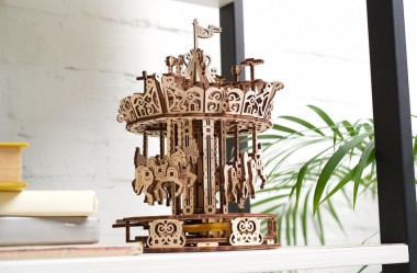 Ugears Mechanical 70129 UGEARS Karussell 