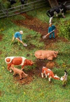Faller 151673 Landwirte und Kühe 