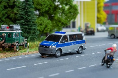Faller 161429 VW T5 Polizei (WIKING) 