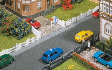 Faller 180410 Gartenzaun mit Tor, 710 mm 