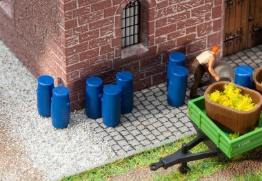 Faller 180970 9 Plastikfässer 