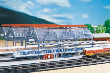 Faller 222128 Bahnhofshalle 