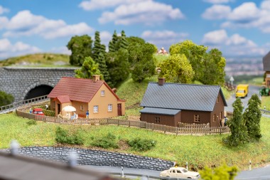 Faller 232184 2 Dorfhäuser 