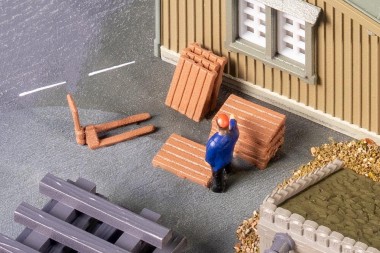 Faller 272922 16 Paletten 