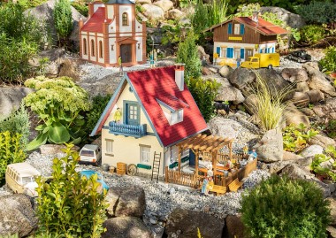 Faller 331084 Einfamilienhaus mit Pergola 