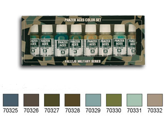 Vallejo 70127 Set 4: Panzer & Uniformen II, 8 x 17 ml 
