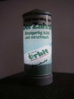 Schönwitz 50016 Litfaßsäule mit Beleuchtung H0 