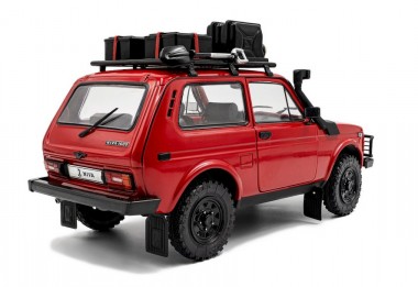 Solido S1807306 Lada Niva 80 weinrot (2010) 